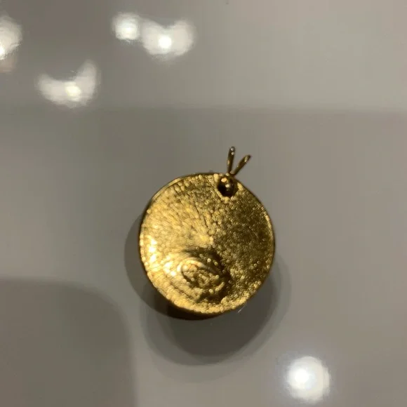 Vintage Trifari Gold and Cream Butterfly Pendant - Picture 4 of 7